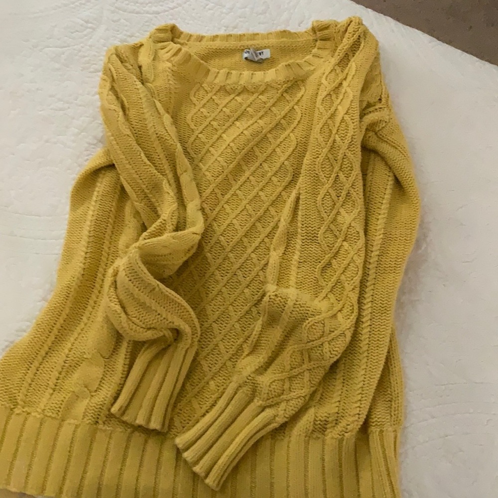 Mustard yellow sweater